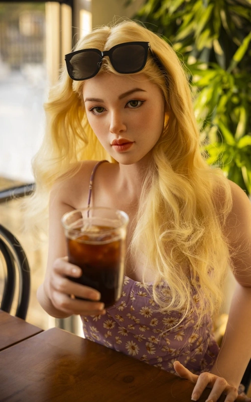 Irise, beleza com pele de seda • SiliconGirls
