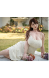 Haru, uma curvy impressionante • SiliconGirls