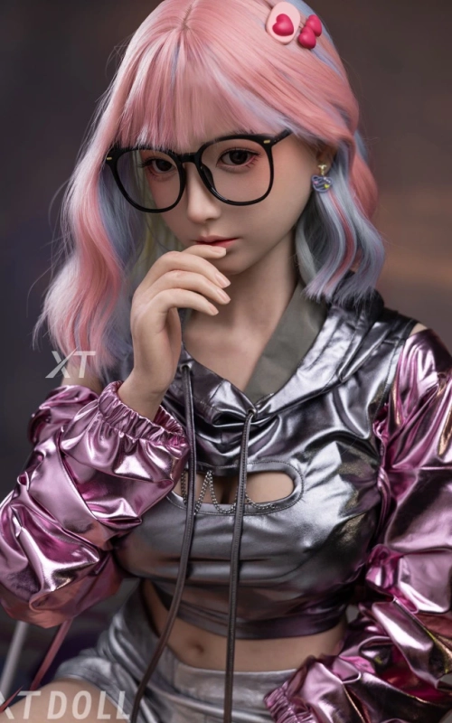Meng Ling, alegre e inocente • SiliconGirls