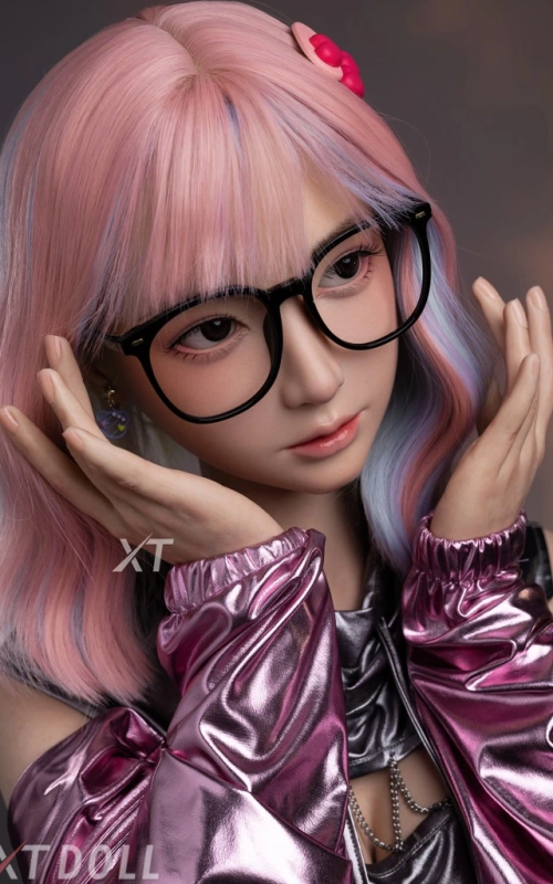 Meng Ling, alegre e inocente • SiliconGirls