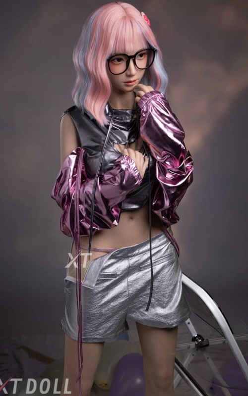 Meng Ling, alegre e inocente • SiliconGirls