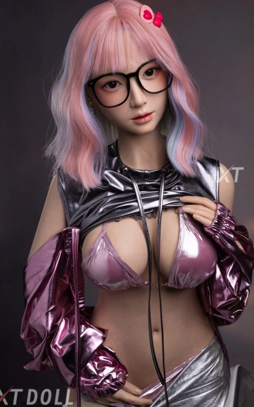 Meng Ling, alegre e inocente • SiliconGirls