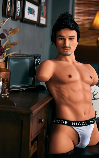 Kevin, dispuesto y entregado • SiliconGirls
