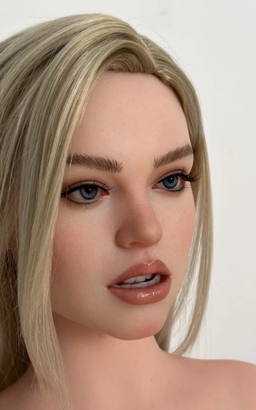 Elma, sensualidad imponente • SiliconGirls