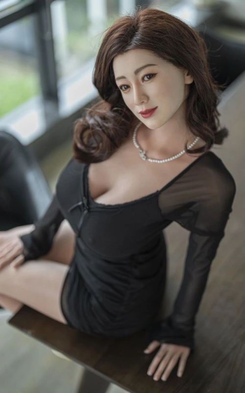 Haojing, sua asiática madura • SiliconGirls
