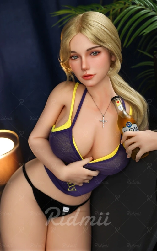 Nyx, una joven rebelde pero apasionada • SiliconGirls