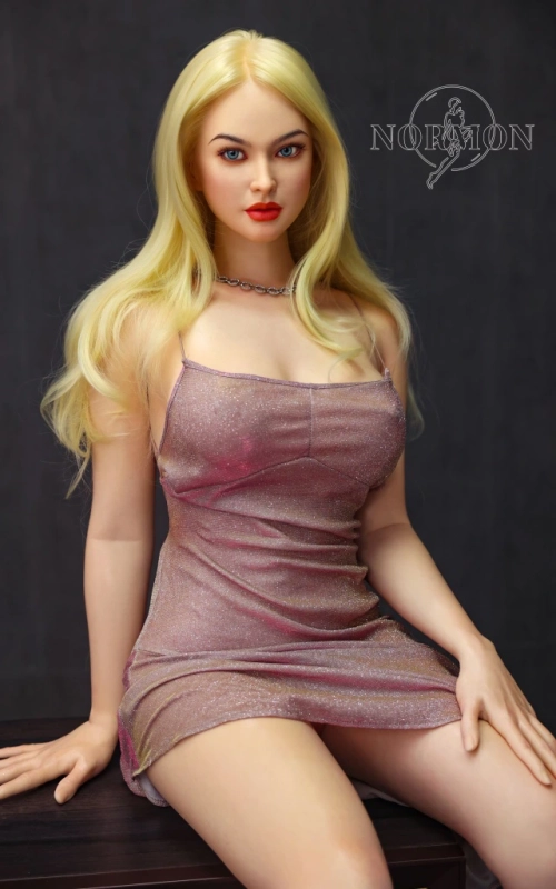 Lora, beleza estilizada • SiliconGirls