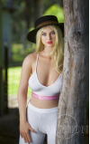 Taylor, sua companheira leal • SiliconGirls