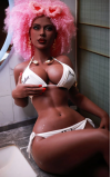 Jamila, um verdadeiro bombom • SiliconGirls