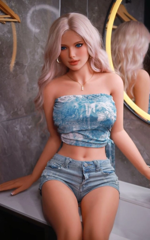 Lora, uma garota ousada e muito quente • SiliconGirls