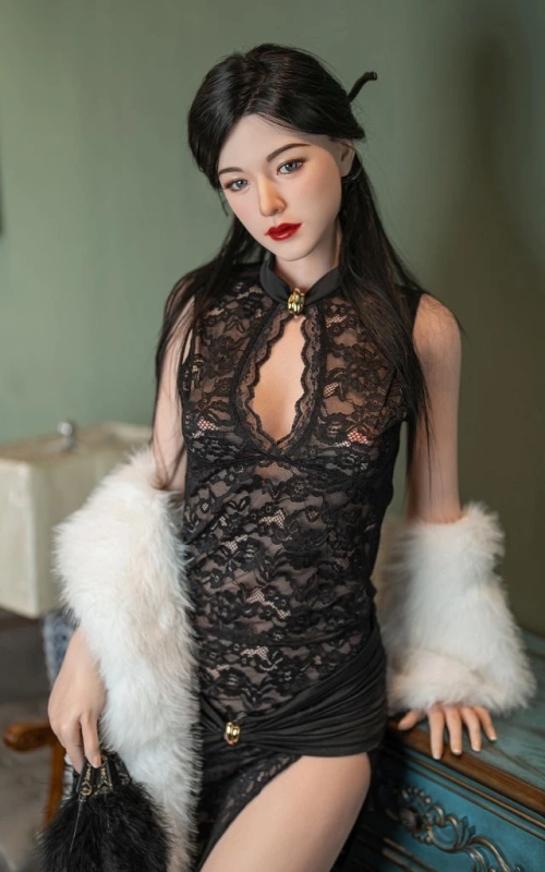 Kaylee, sua morena super explosiva • SiliconGirls