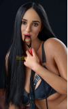 Violet Voss, beleza singular e atitude atrevida • SiliconGirls