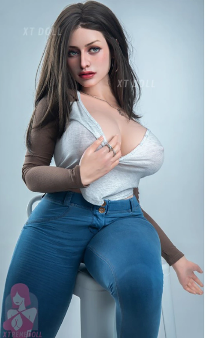 Everleigh Proud, curvas de infarto • SiliconGirls