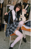 Sayaka, a tímida estudante de arte • SiliconGirls
