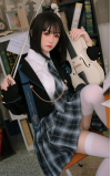 Sayaka, a tímida estudante de arte • SiliconGirls