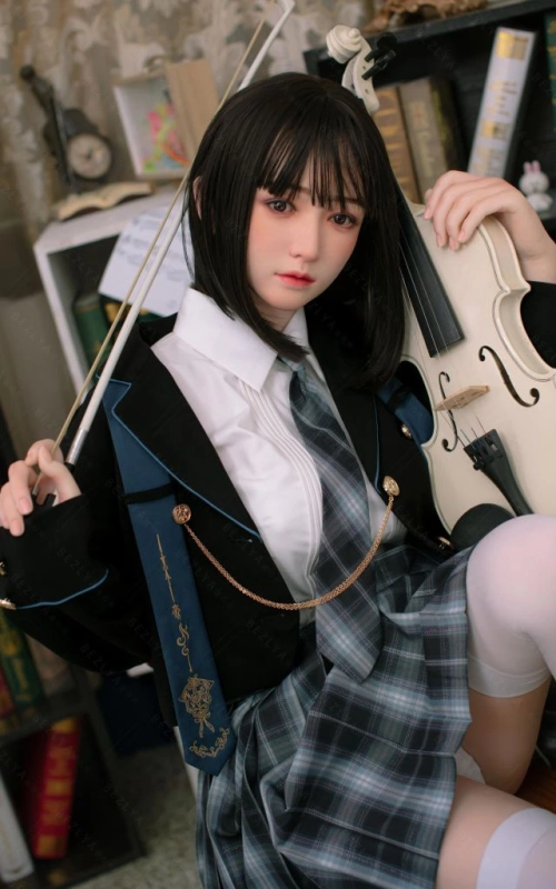 Sayaka, a tímida estudante de arte • SiliconGirls