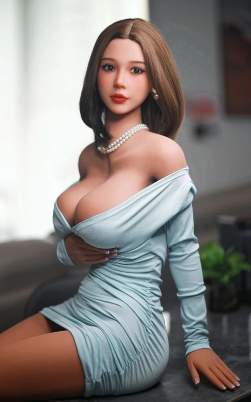 Joline, una mujer atrevida y pasional • SiliconGirls