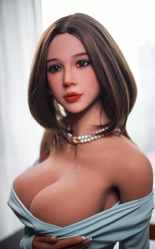 Joline, una mujer atrevida y pasional • SiliconGirls