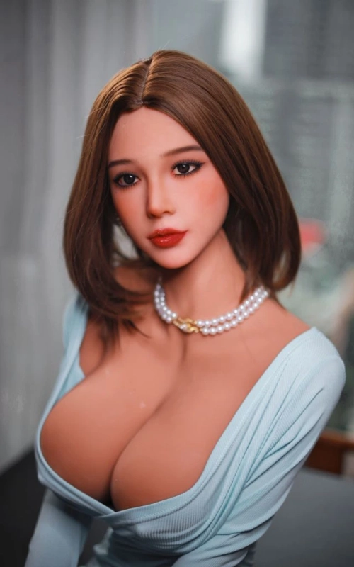 Joline, una mujer atrevida y pasional • SiliconGirls