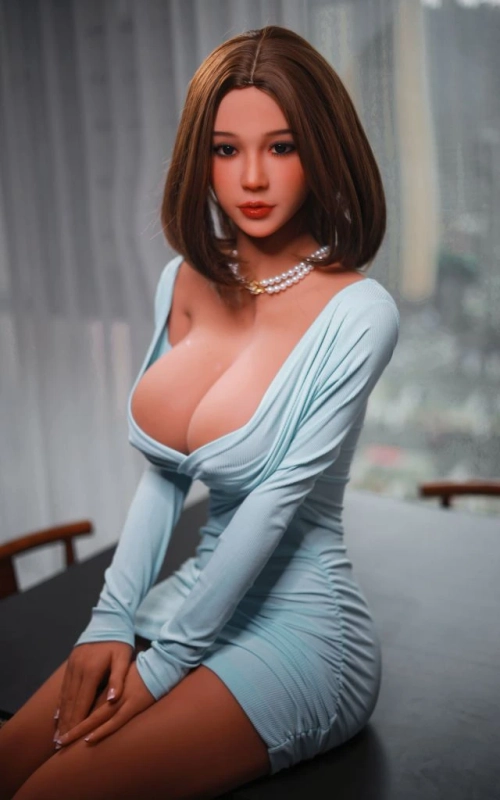 Joline, una mujer atrevida y pasional • SiliconGirls