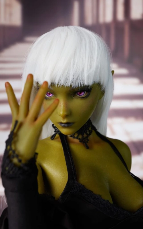 Momoko, a tua feiticeira goblin • SiliconGirls