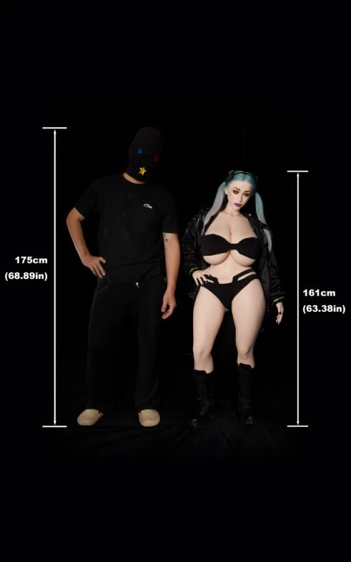 Taisha, a tua namorada fofinha com cosplay • SiliconGirls