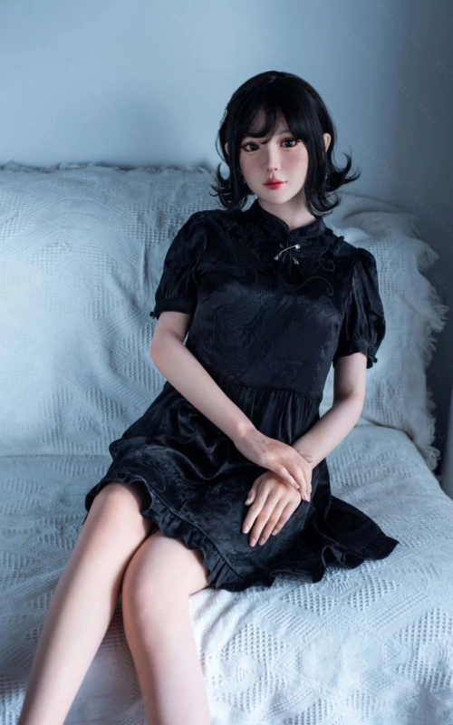 Mavis, tu novia dulce y tímida • SiliconGirls