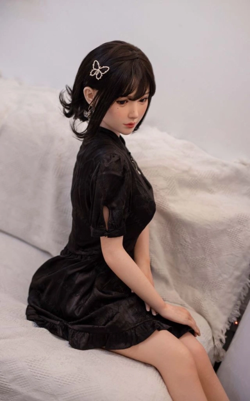 Mavis, tu novia dulce y tímida • SiliconGirls