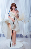Holly, tu atractiva artista vocal • SiliconGirls