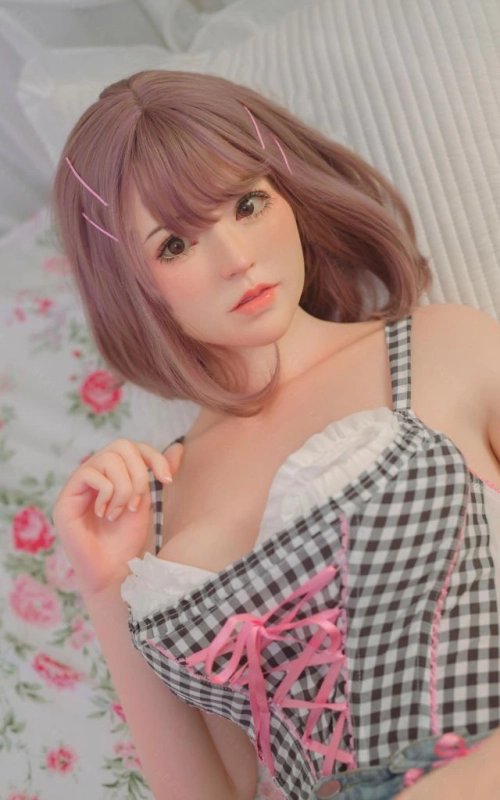 Hybrangea, una joven dulce y picante • SiliconGirls