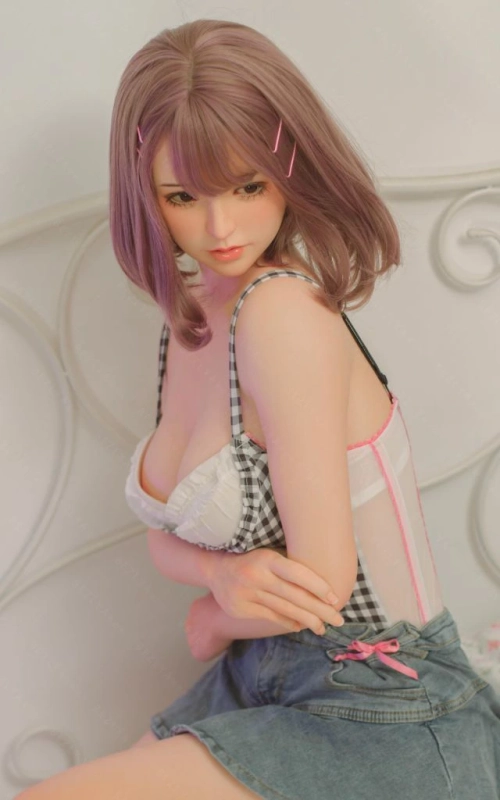 Hybrangea, una joven dulce y picante • SiliconGirls