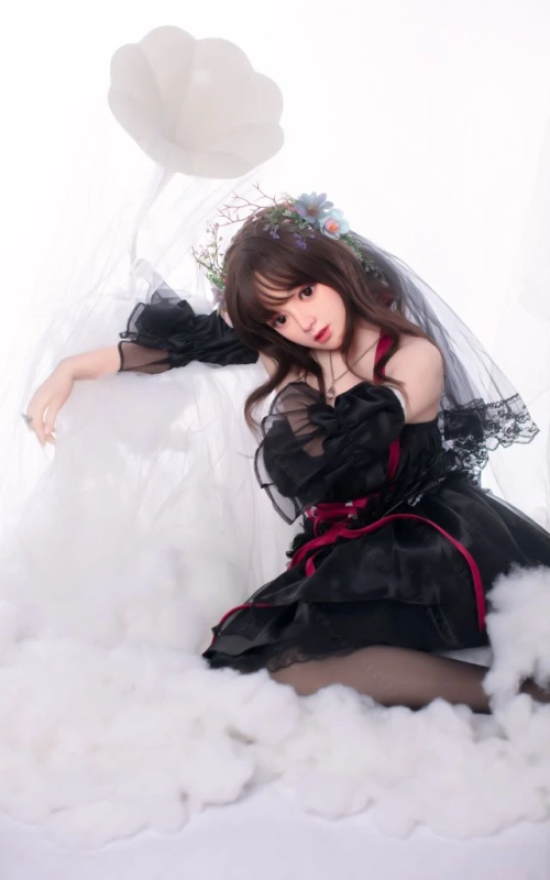 Serallia, tu dulce y tierna novia • SiliconGirls
