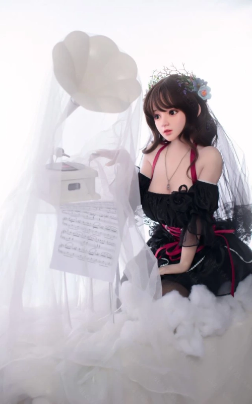 Serallia, tu dulce y tierna novia • SiliconGirls