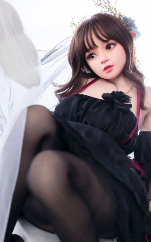 Serallia, tu dulce y tierna novia • SiliconGirls