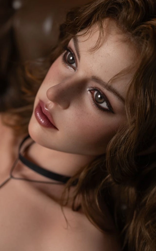 Elisabella, uma beleza que te encherá de calor • SiliconGirls