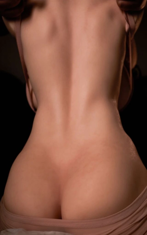 Torso Livia, una creación a tu servicio • SiliconGirls