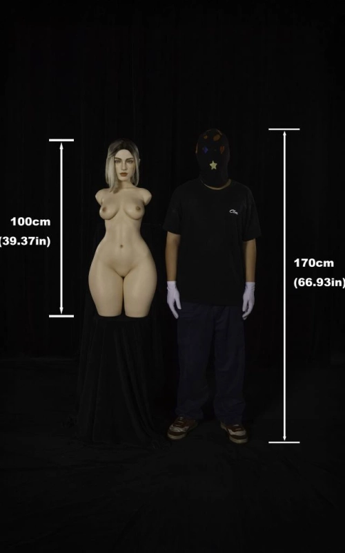 Torso Morgan, una belleza de mirada seductora • SiliconGirls