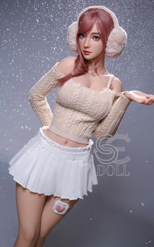 Charmie, tu fuego ante al frio • SiliconGirls