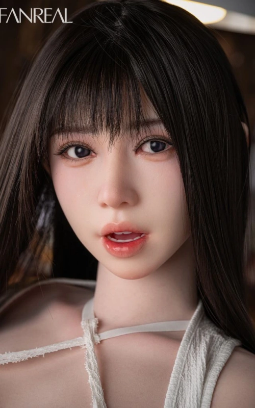 Sora, inocente mas com seios pecaminosos • SiliconGirls