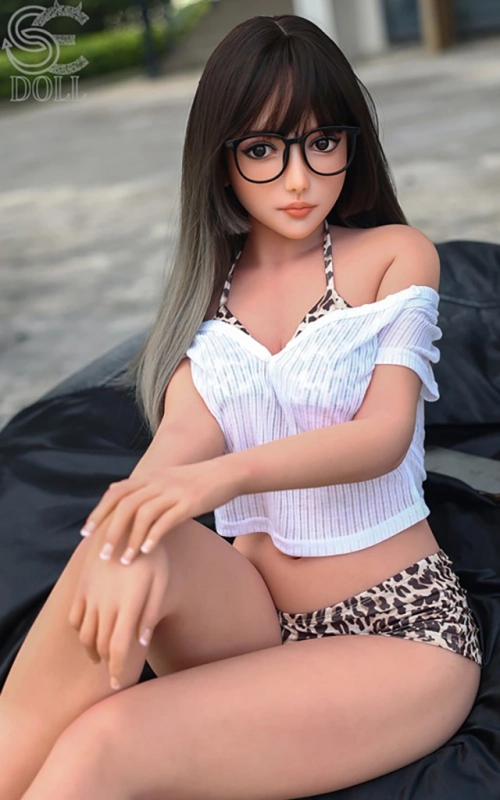 Yuko, juventude e beleza • SiliconGirls