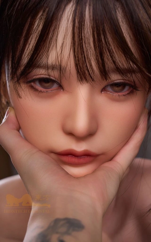 Runa, uma beleza serena e cativante • SiliconGirls