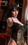 Torso Kelsie, a tua pequena morena explosiva • SiliconGirls