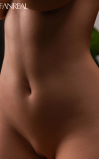 Torso Kelsie, a tua pequena morena explosiva • SiliconGirls