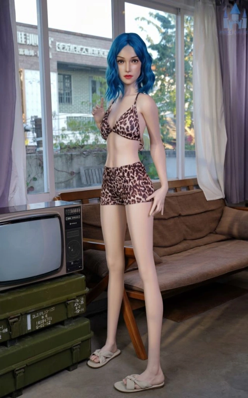 Eiko, una belleza asiática • SiliconGirls