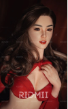 Louisa, uma beleza oriental única • SiliconGirls