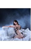 Helena, uma beleza sobre nuvens de seda • SiliconGirls