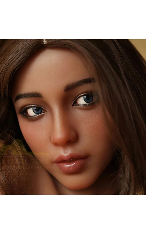 Aure, deseosa de intimar • SiliconGirls
