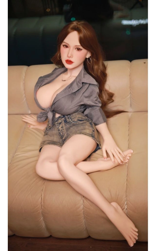Mini Daisy, tu pequeña y sexy amante • SiliconGirls