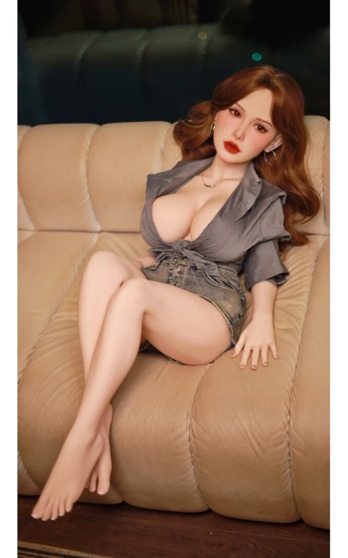 Mini Daisy, tu pequeña y sexy amante • SiliconGirls