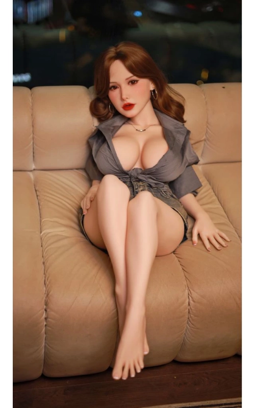 Mini Daisy, tu pequeña y sexy amante • SiliconGirls